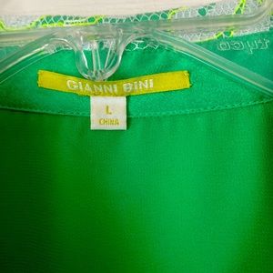 Sleeveless lightweight blouse